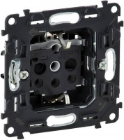 LGR  Valena  IN'MATIC Роз. сил. 2К+З 16А 250В винт. заж.СП IP20 /753029