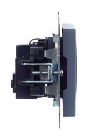 BRITE Розетка с заземлением/крышкой/шторками 16А РС14-1-0-БрМ маренго