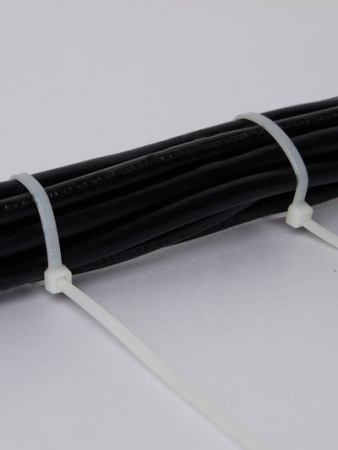 Хомут (стяжка)  нейлон   3.6 х 250  бел.  (50шт)  IEK UHH20-D036-250-050
